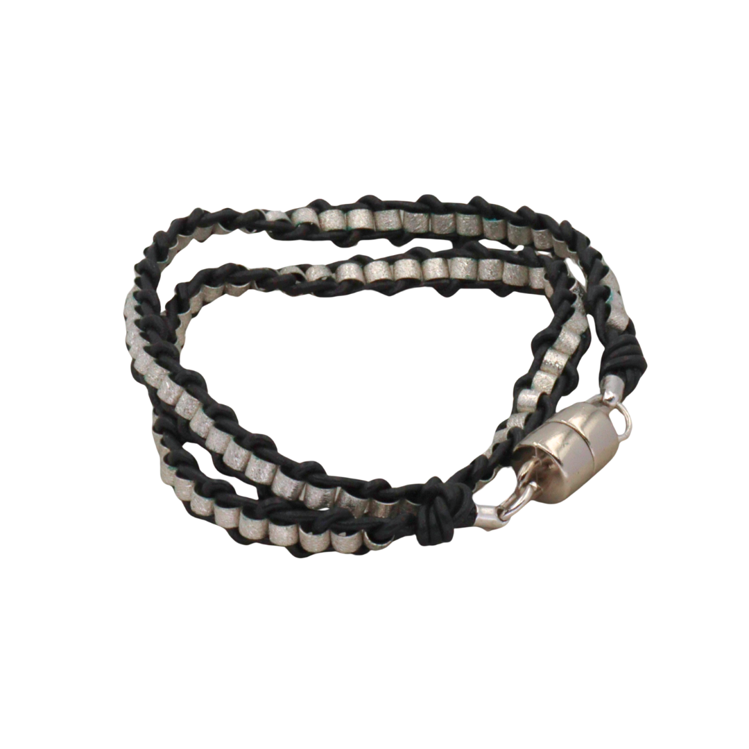 Pulsera de cuero