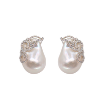 Aretes con perlas barrocas y diamantes