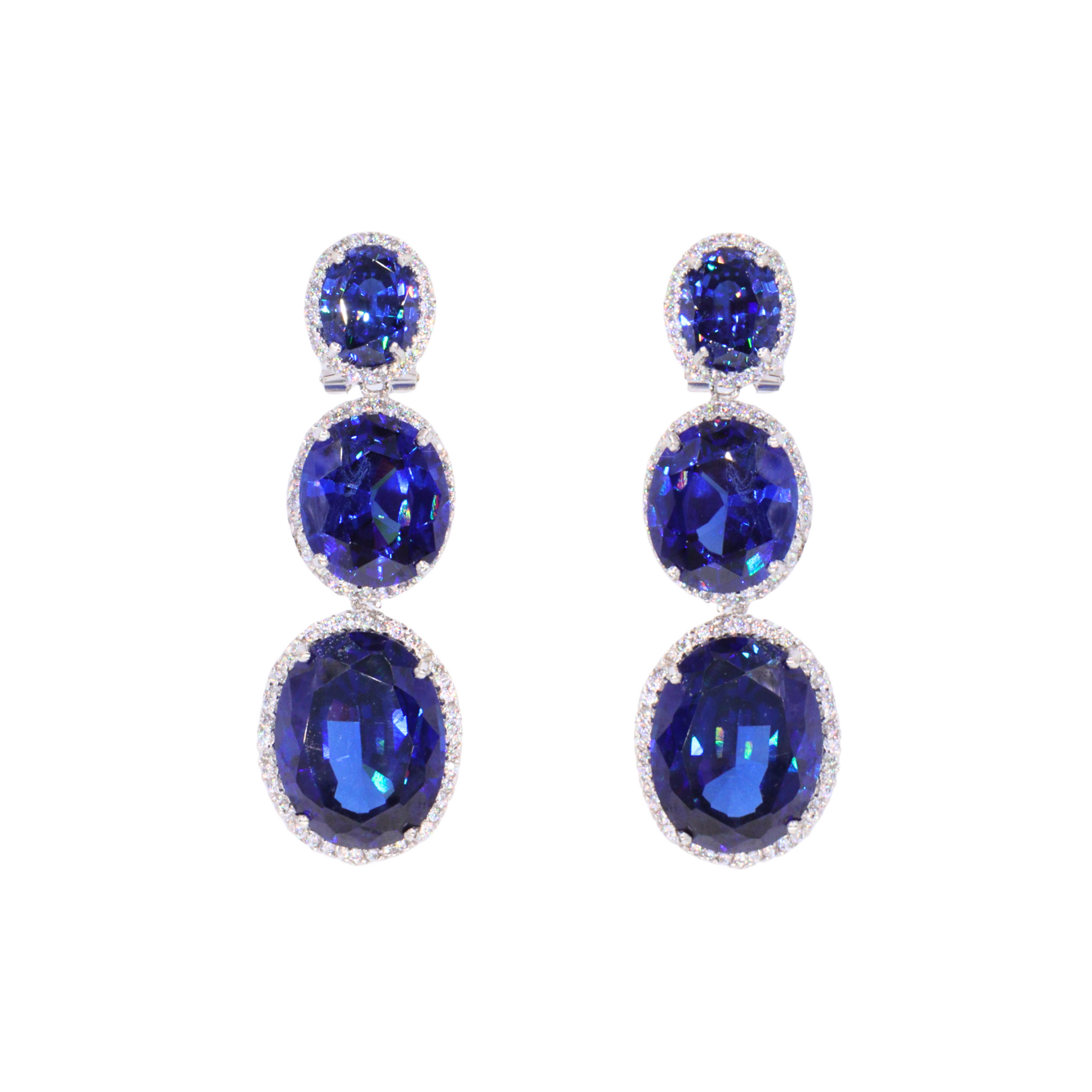 Aretes de noche con dobletes de zafiro