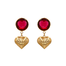 Aretes grandes con piedras rojas y corazones XL