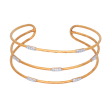 Pulsera tipo cuff de oro amarillo 14k con diamantes 0.28CT