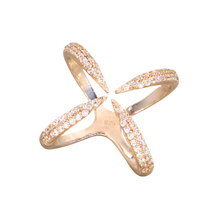 Anillo estilo claw cruzado con circonias