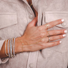 Handchain con Puntos de Luz en Circonias