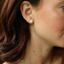 Studs de diamantes LAB en corte drop