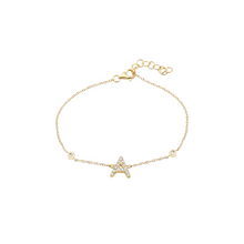 Pulsera con letra de diamantes