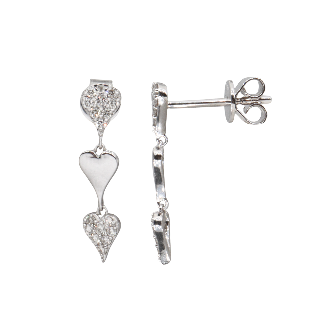 Piercing con tres corazones dangling