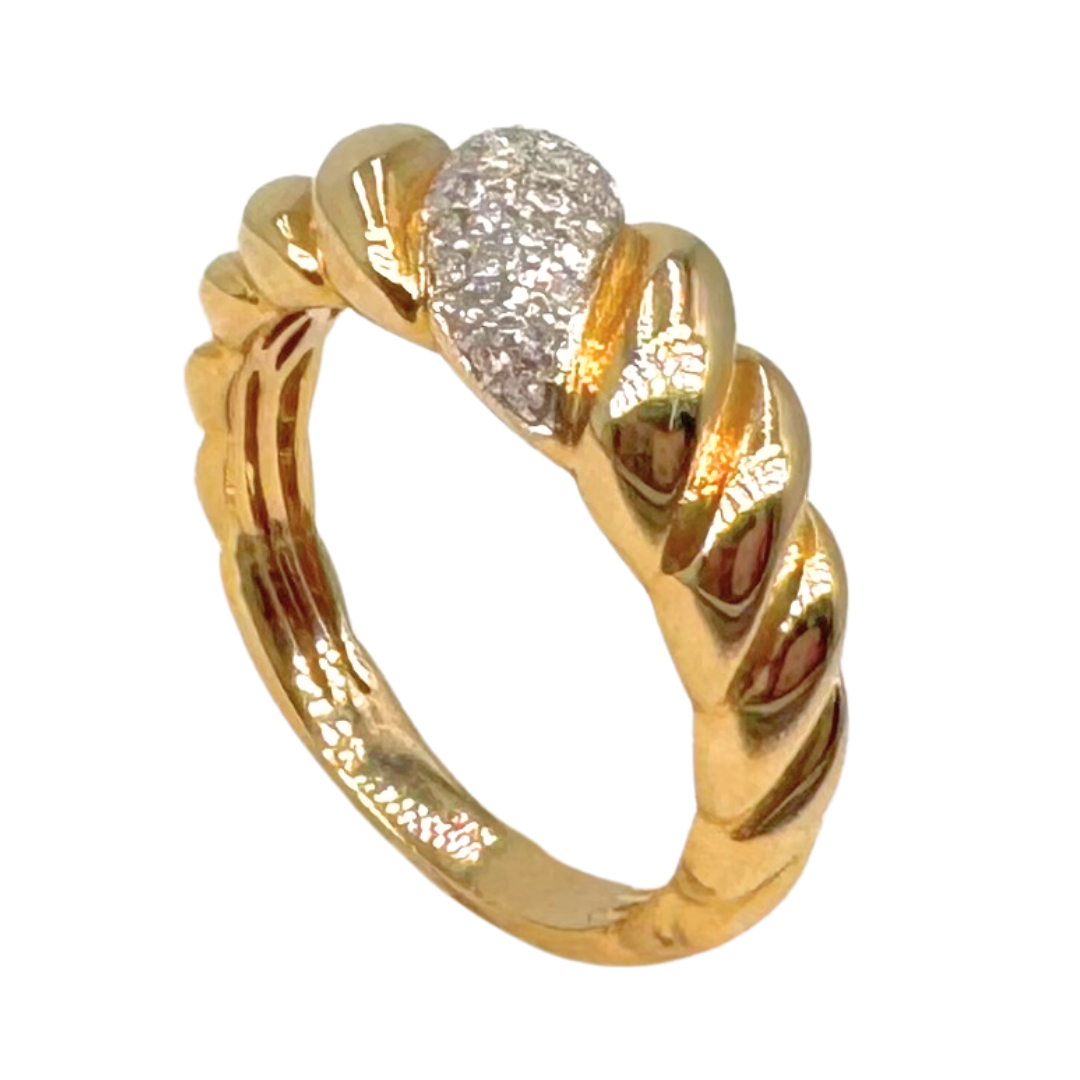 Anillo croissant con diamantes