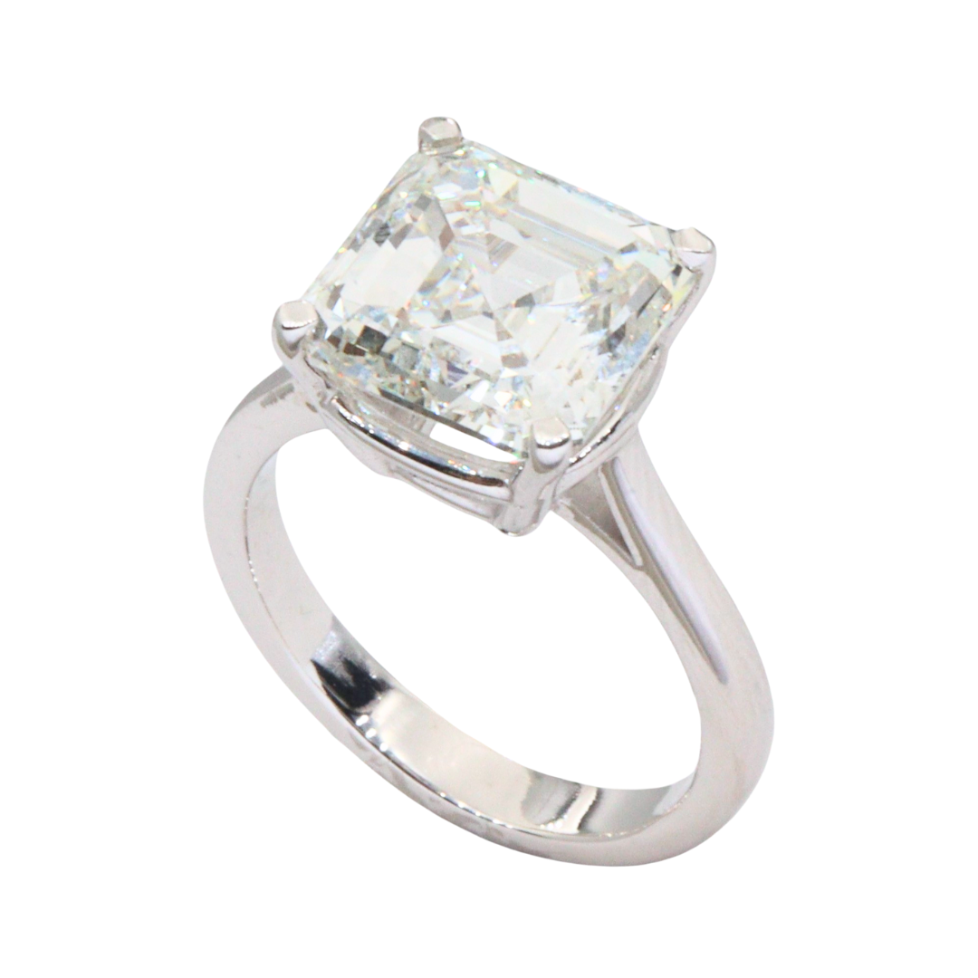 Anillo solitario con diamante LAB 5.74CT