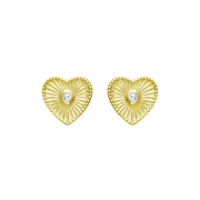 Aretes de corazón fluted