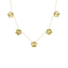 Collar de flores fluted