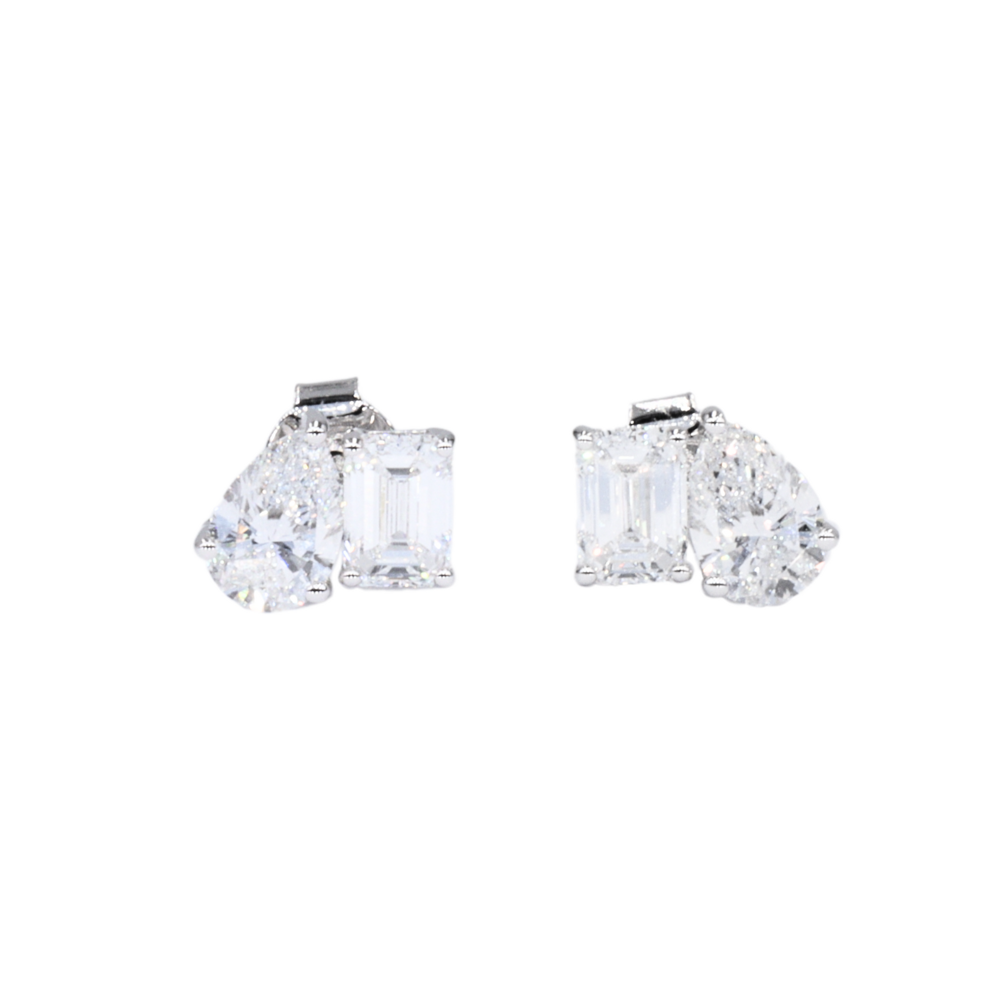 Studs tu y yo con diamantes LAB 2.09CT