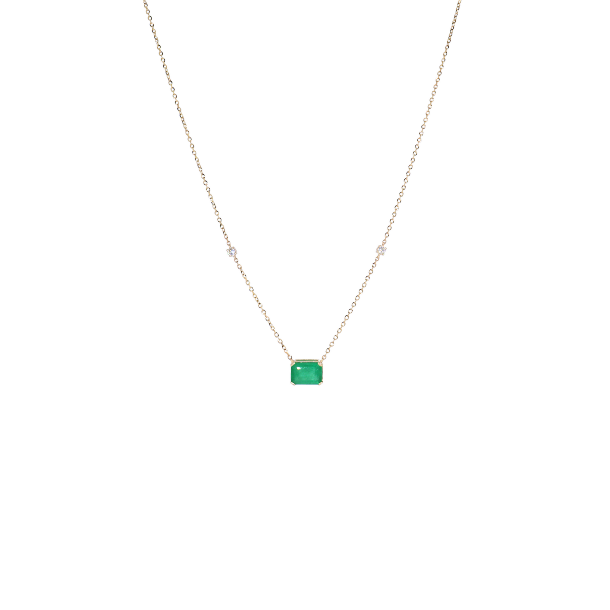 Collar con esmeralda en corte emerald y diamantes