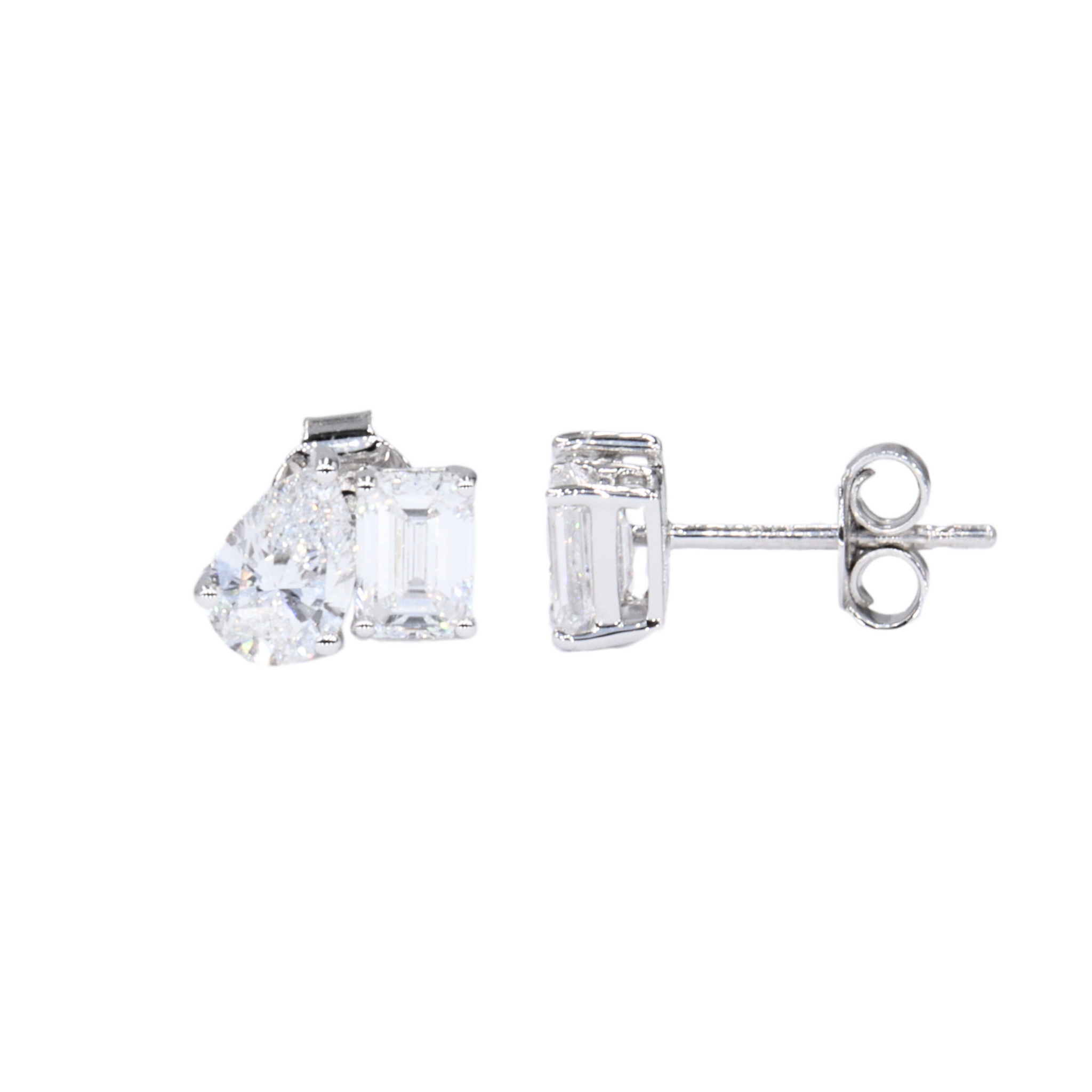 Studs tu y yo con diamantes LAB 2.09CT