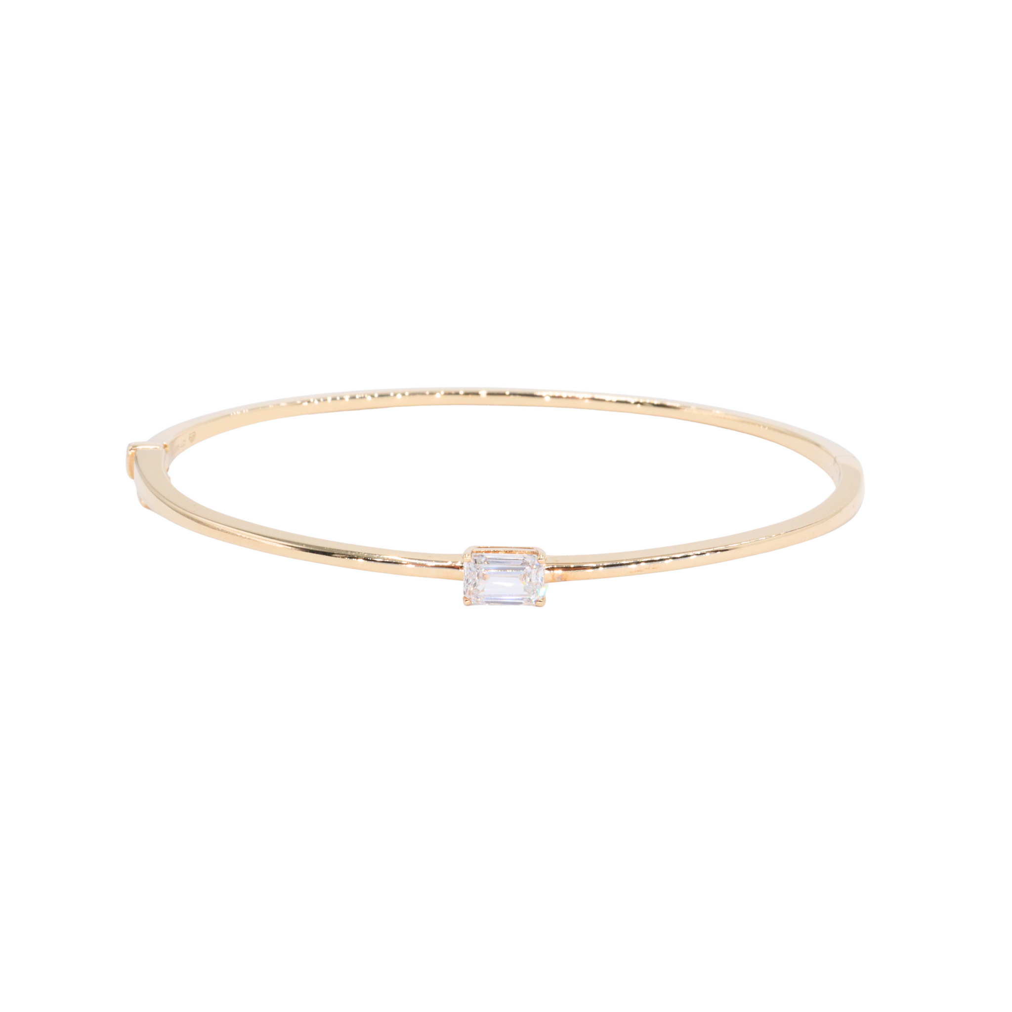 Cuff con diamante LAB central en corte esmeralda