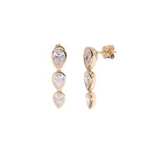 Aretes largos con drops de diamantes LAB en bisel