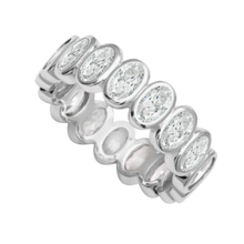 Anillo con circonias oval cut