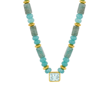Collar de beads con piedra central