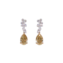 Aretes largos con drops de diamantes LAB canary
