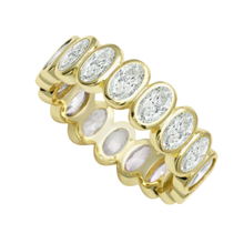 Anillo con circonias oval cut