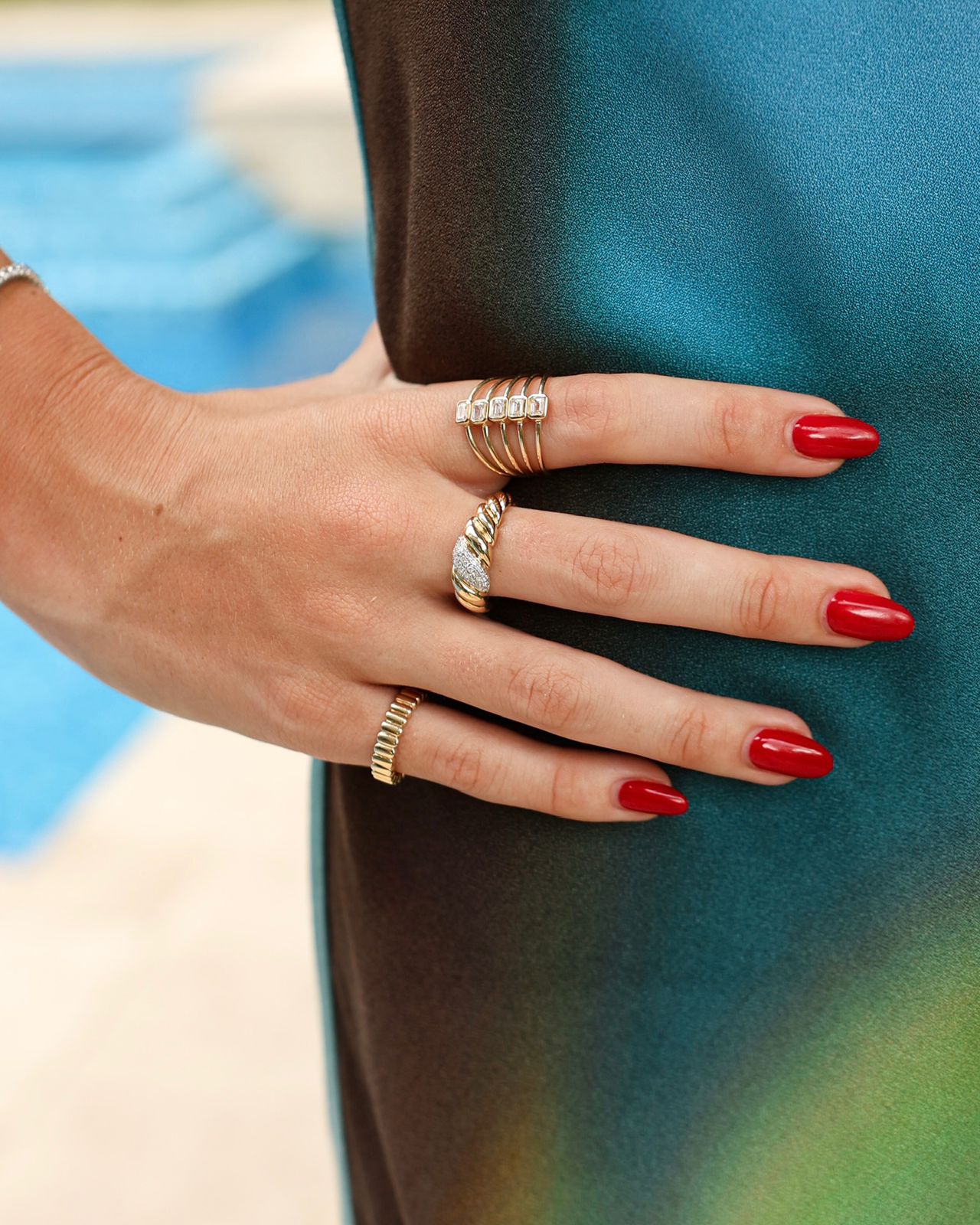 Anillo croissant con diamantes