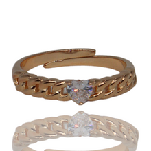 Anillo cuban links de plata 925 y corazón central.