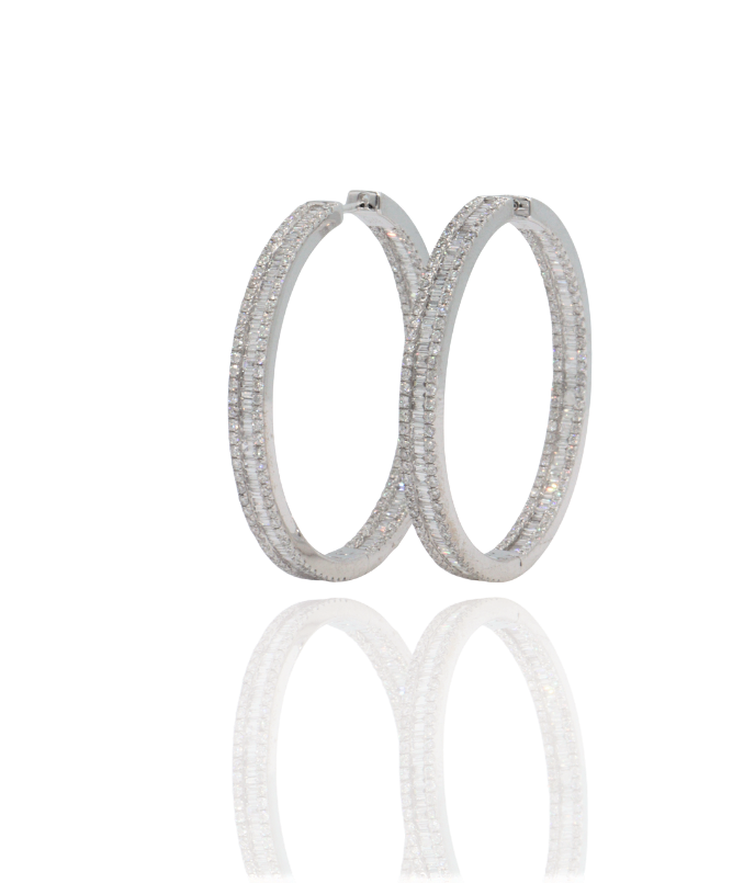 Argollas grandes con baguettes de diamante